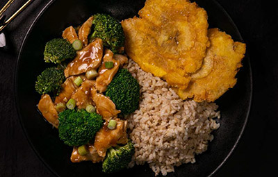 GINGER CHICKEN WITH BROCCOLI